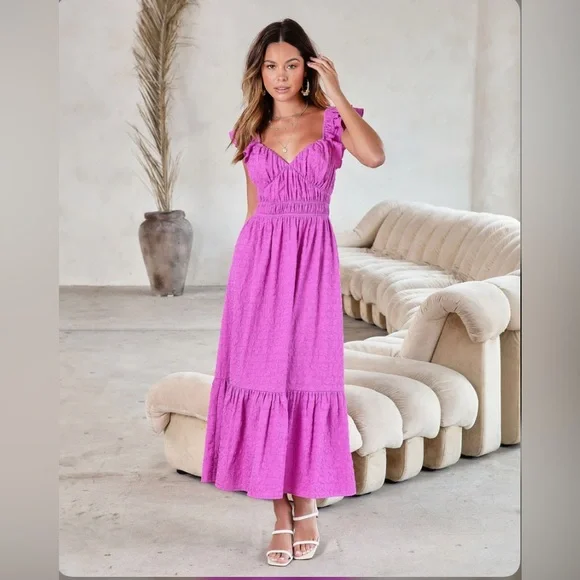 NWT Vici Georgiana Orchid Textured Ruffle Midi Dress |Size Medium - Picture 1 of 3